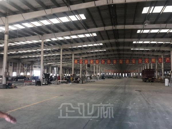厂房正门图