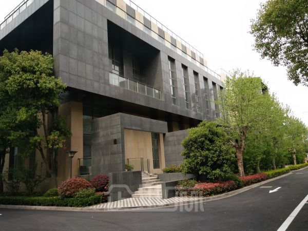 厂房正门图