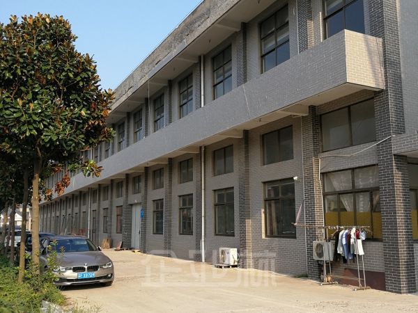 出售：江苏南通通州东社镇厂房 10000平 双层 框架结构