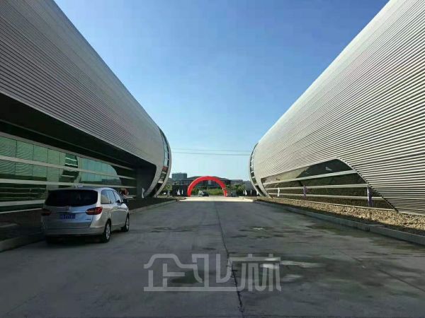 厂房正门图