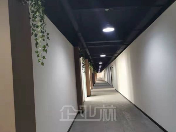 厂房正门图