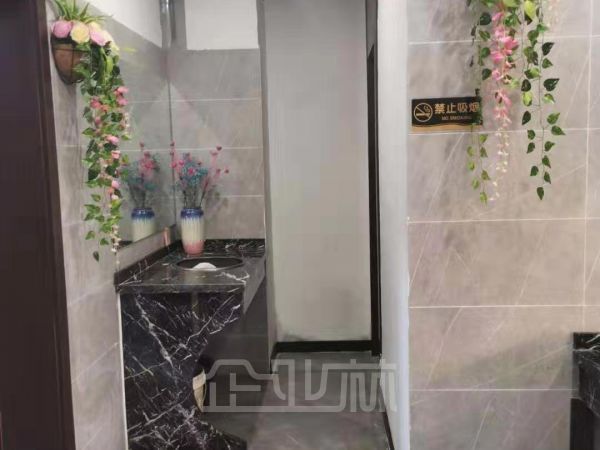 厂房正门图