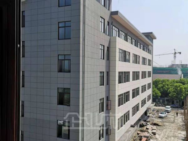 嘉兴秀洲5000平六层厂房对外出售    报价3500元/平米