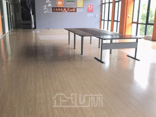 厂房正门图