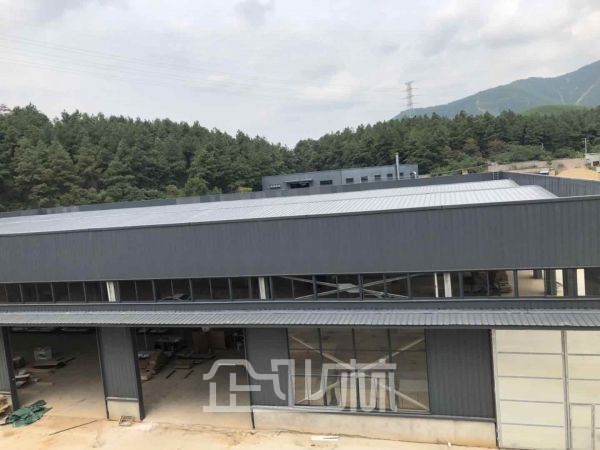 厂房正门图