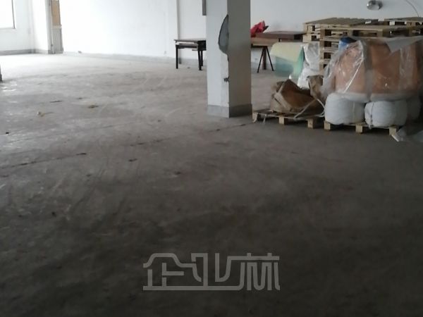 厂房正门图