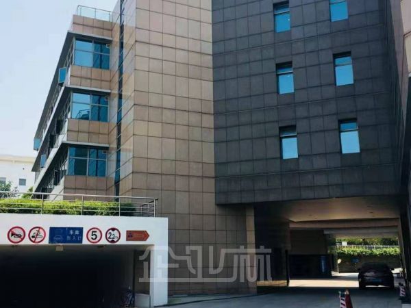 厂房内饰图