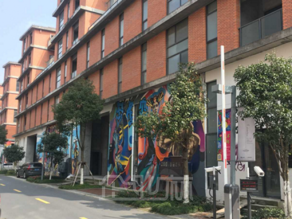 厂房正门图