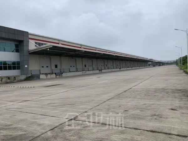 厂房正门图