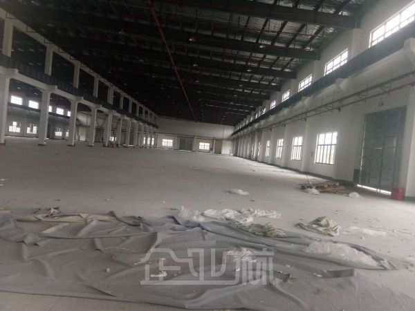 出租：江苏太仓32000平独门独院单层厂房，可做丙一类仓库，可分租