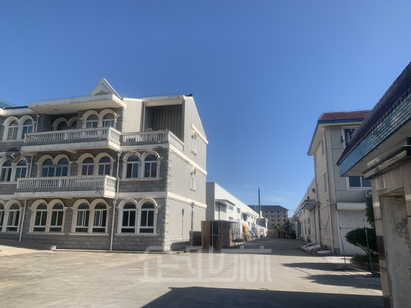​出租：江苏启东1500平多层厂房，可办公