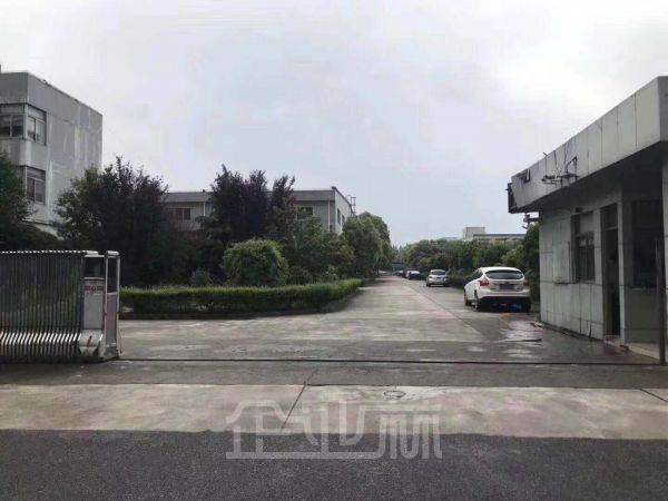 出租：松江老城区700平 单层 独门独院 104板块 价格1.15元好谈！！