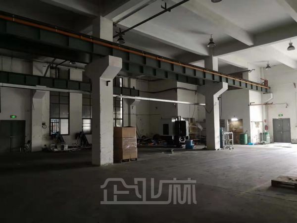苏州相城区渭塘1600平单层架行车厂房出租