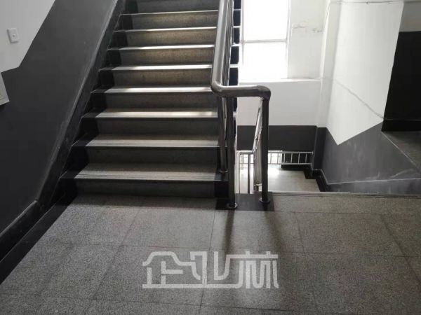 厂房正门图