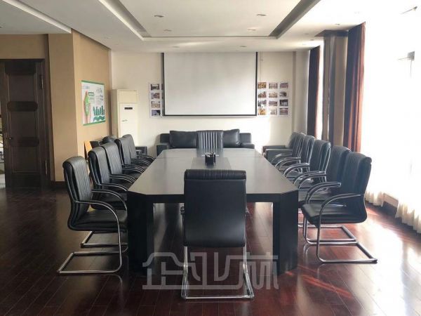 厂房正门图