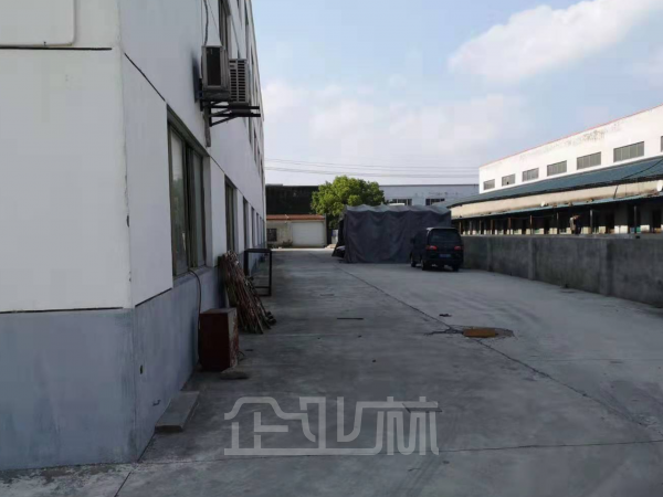 出租太仓双凤2750平双层可架行车独门独院厂房