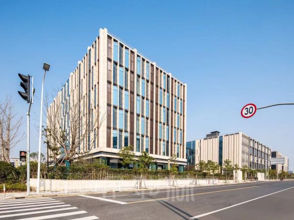 厂房正门图
