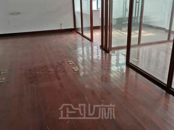 厂房正门图