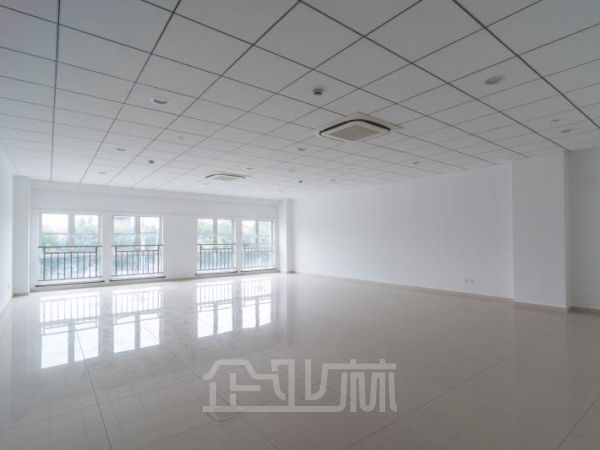 厂房正门图