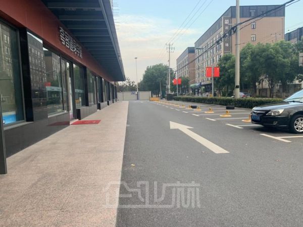 厂房正门图