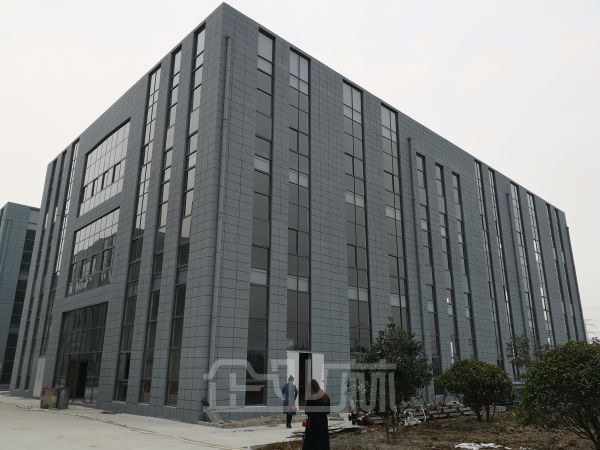 厂房正门图