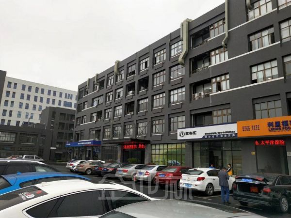 闵行颛桥200平楼上厂房对外出租   租金1.8元/天/平米