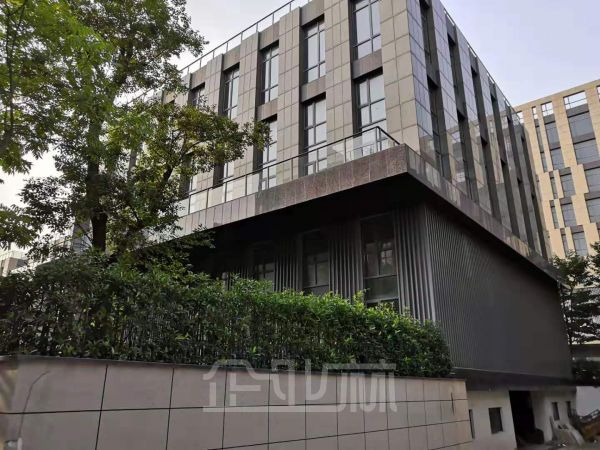 厂房正门图