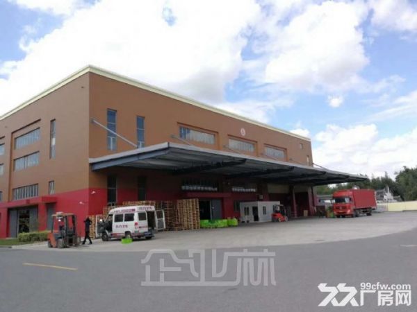 川宏路365号全新厂房5600平大车好进出业主直租1.3元7米层高