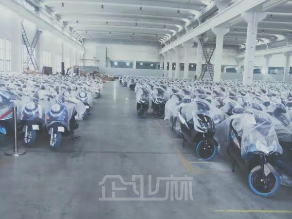 厂房正门图