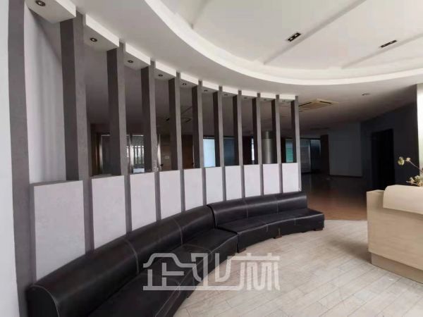 厂房正门图