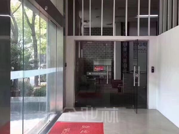 厂房正门图