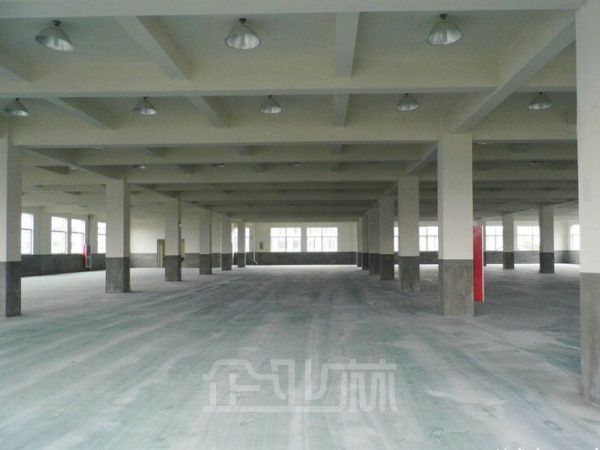 萧山开发区坎山工业区15000方单层高9米带行车，也可以做仓库物流，厂房形象好，场地大，大车进出方便