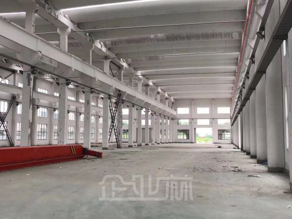 无锡滨湖区 火车头厂房6200平 高度14米 可分租