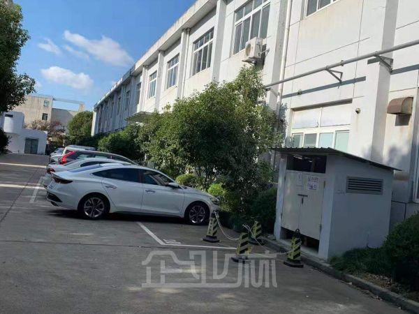 厂房正门图