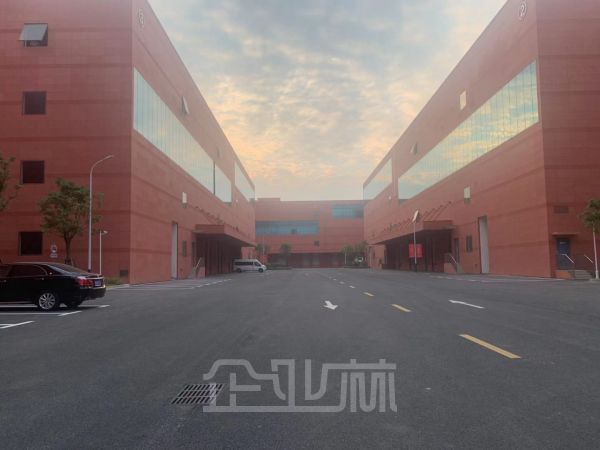 厂房内饰图