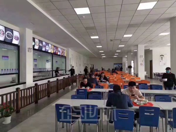 厂房正门图