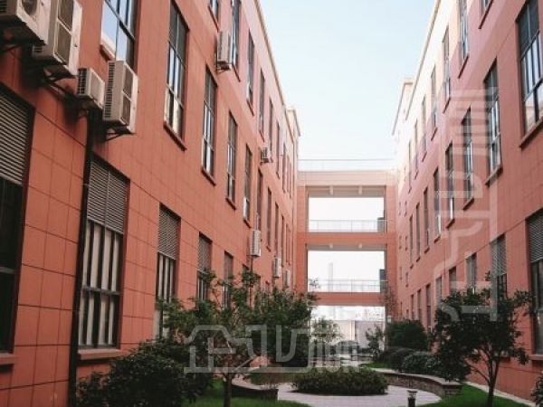 厂房正门图