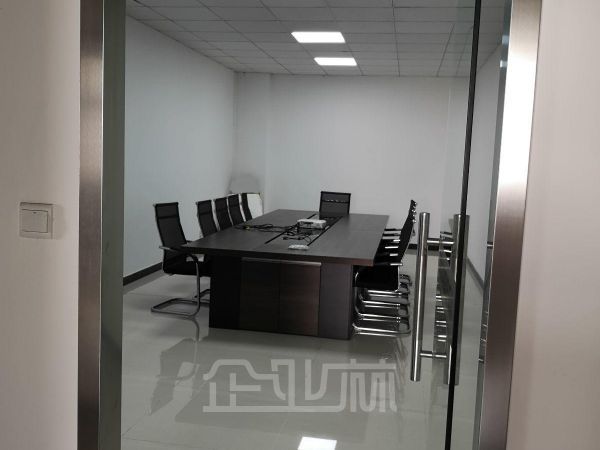 厂房正门图