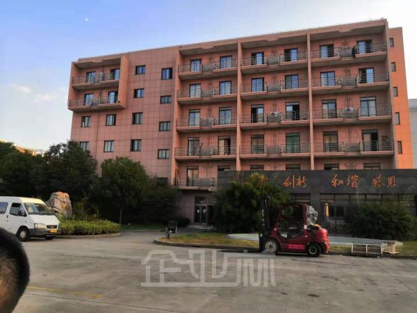 厂房正门图