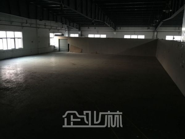 苏州高新区700平米厂房出租,独门独院,可行车,带电梯,有停车场