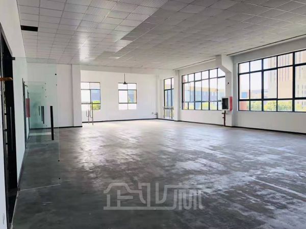 厂房正门图
