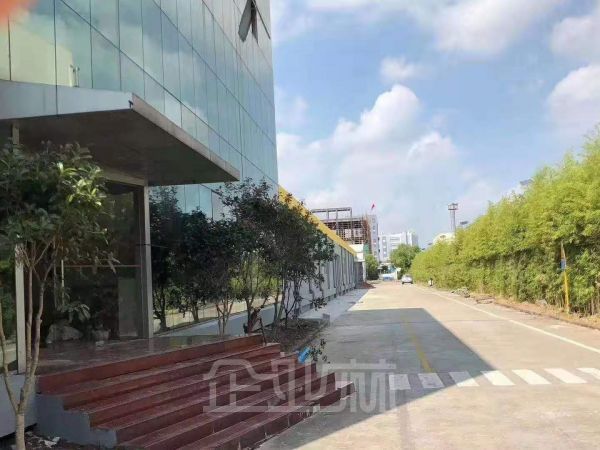 厂房正门图