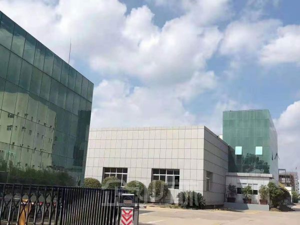 厂房正门图