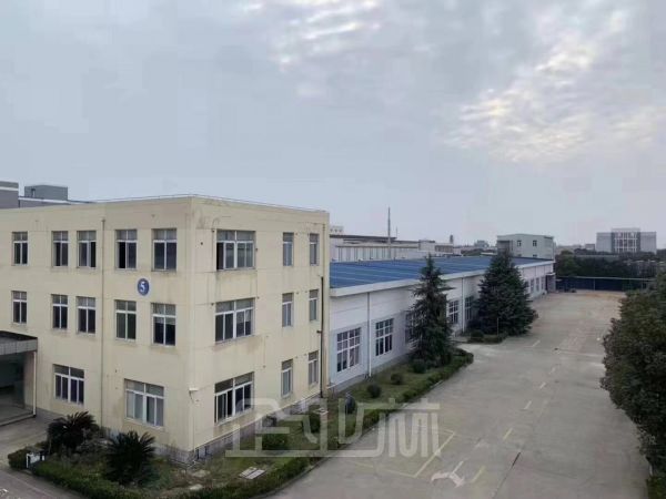 青浦工业园区 独门独院标准火车头厂房 可分租