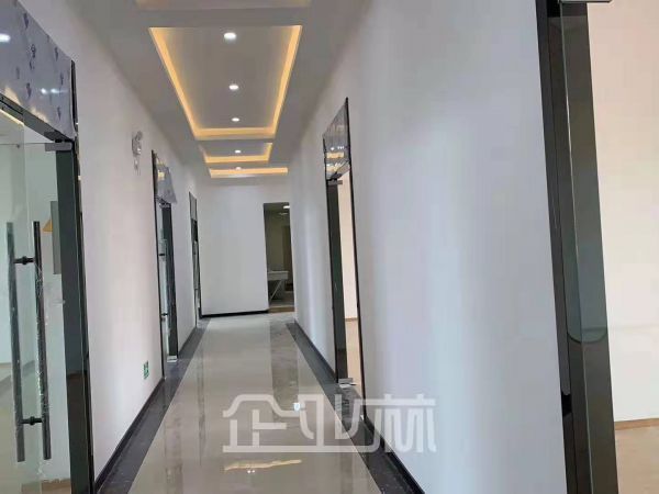 厂房正门图