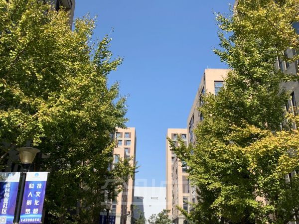 厂房正门图