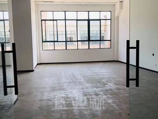 厂房正门图