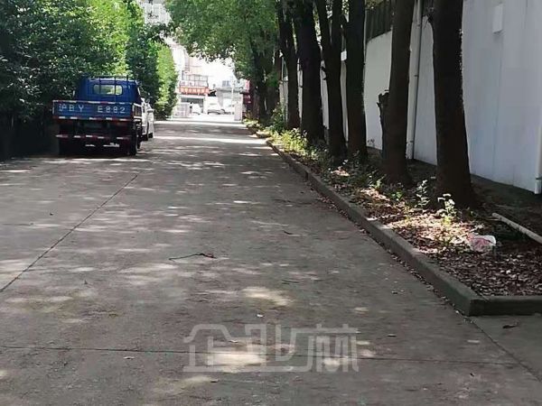 厂房正门图