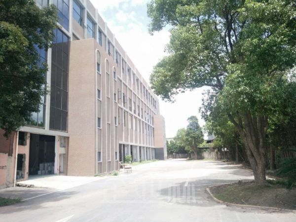 厂房正门图