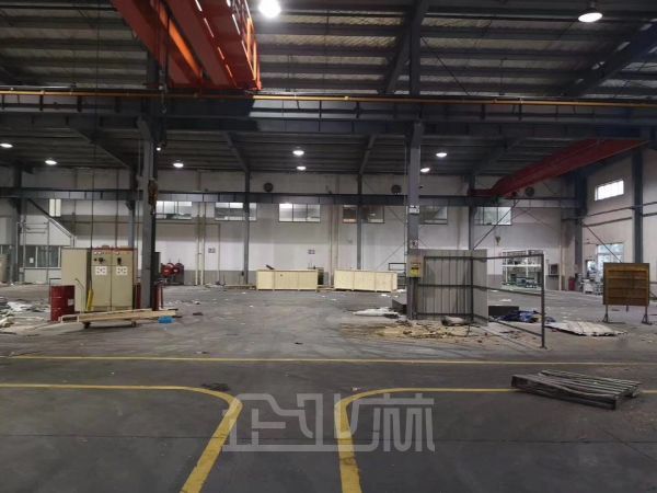 闵行 中春路 单层厂房5500平 高度10米 可做汽车4S店